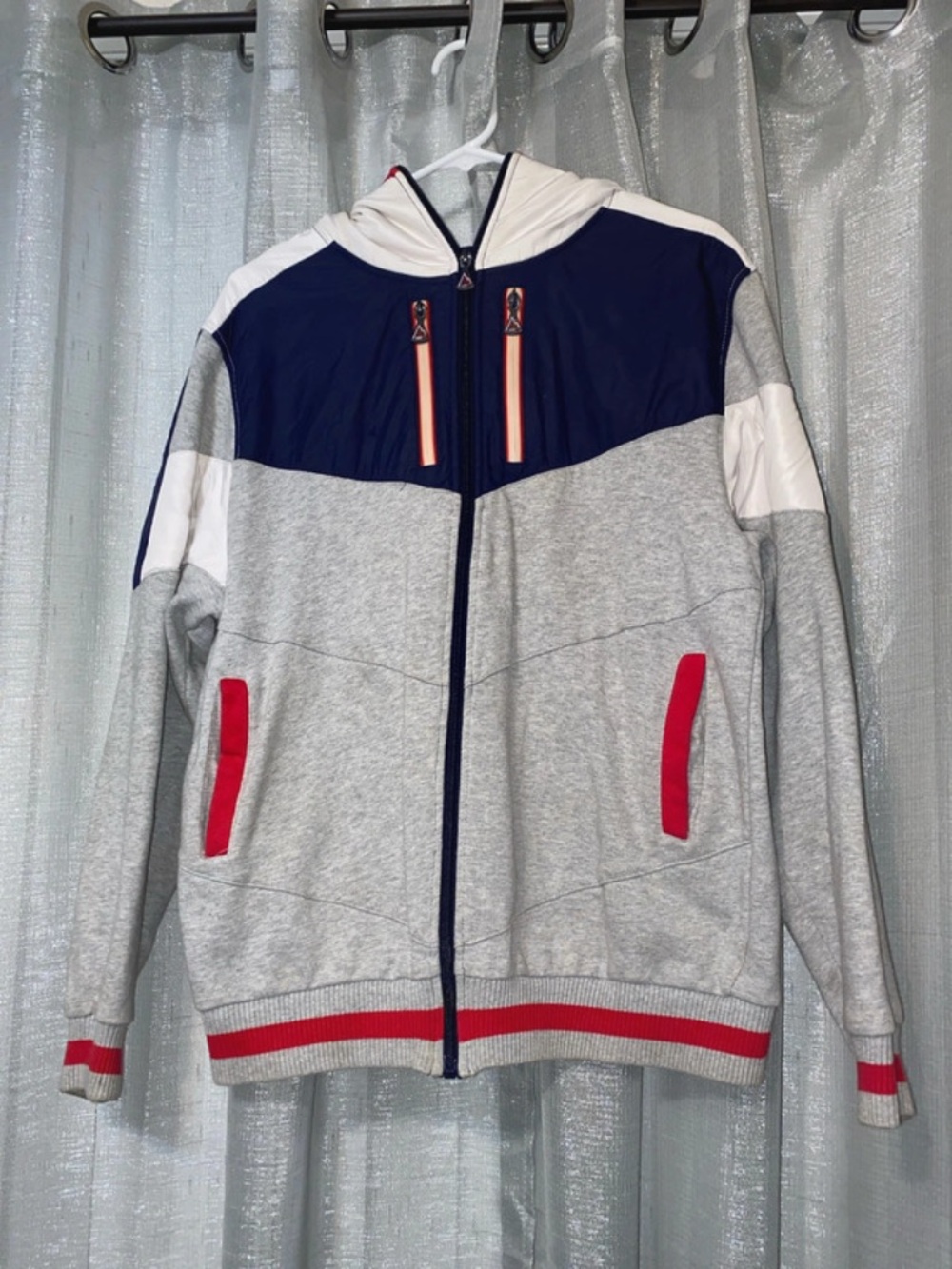 Men's Hooded Zip Sweater in Light Gray with Navy and Red Accents
